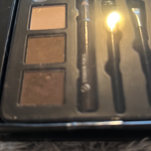 Brows set - Picture 4 of 5